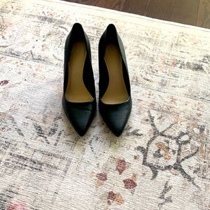 Nine West Classic Black Heel - Sz 7